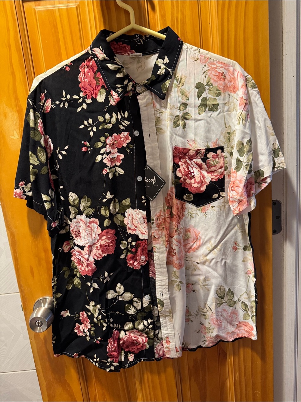 Hoooyi - Men’s Floral Button-Up Shirt in Black with Pink Roses - Medium
